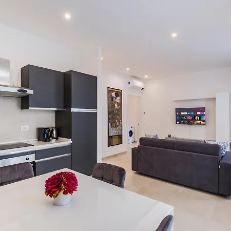 Terrace Dream Apartment *